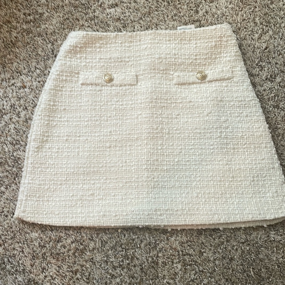 Boucle cream H&M skirt